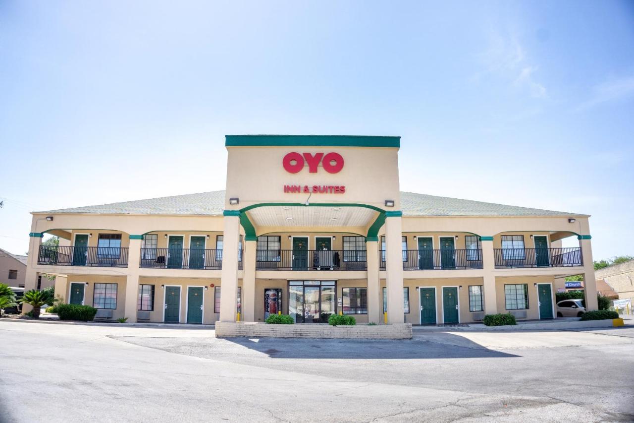 Oyo Inn & Suites Medical Center Сан Антонио Екстериор снимка